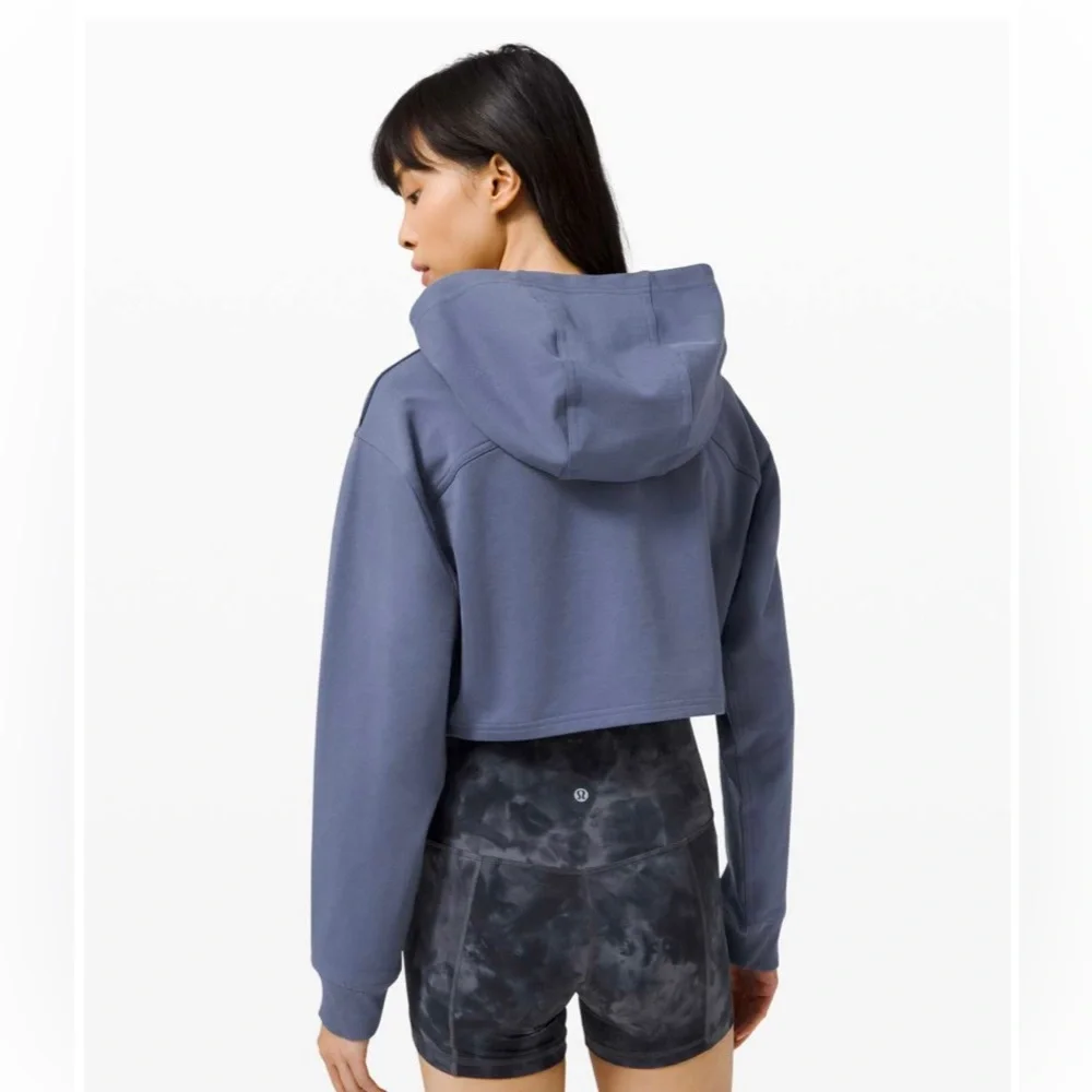 Lululemon All Yours Cropped Hoodie
Ink Blue Sz 8 - Picture 2 of 6
